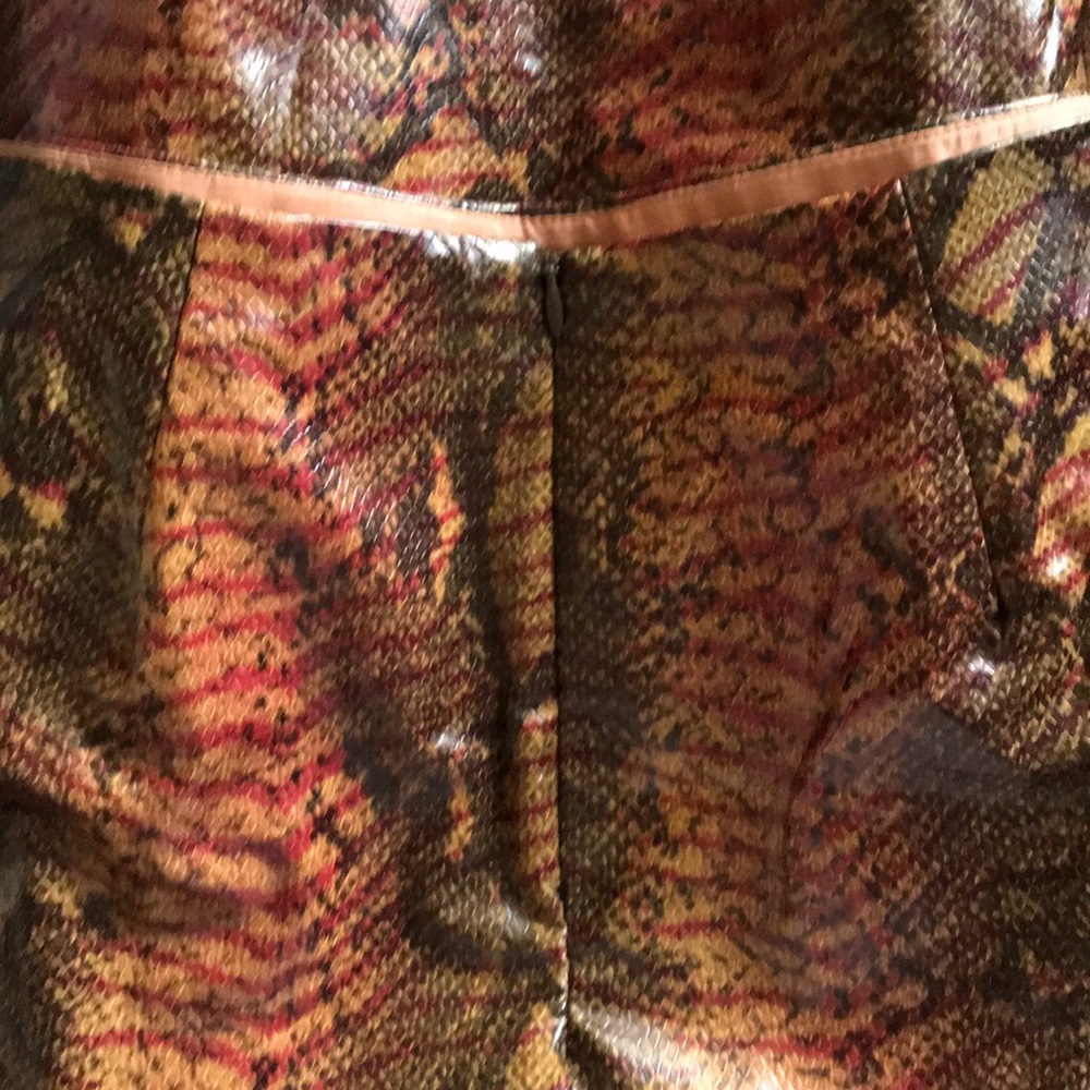 NWT, SnakeSkin Leather midi Skirt, size 8 - Picture 3 of 8